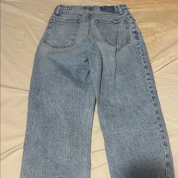 Abercrombie & Fitch Curve Love 90s Straight Ultra High Rise Jeans - Picture 4 of 6